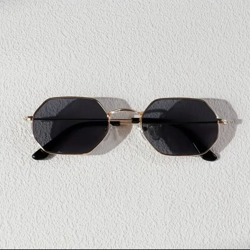 Hexagonal Sunglasses – Gold Frame & Dark Lens | Unisex Stylish Eyewear