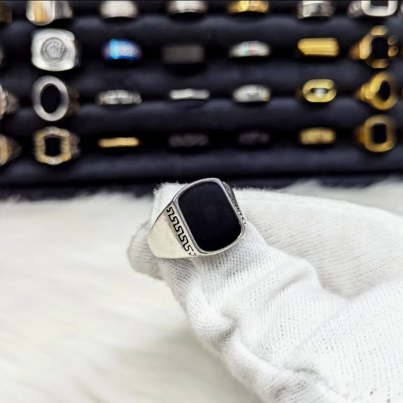 Royal Black Stone Ring – Vintage Silver Men's Jewelry